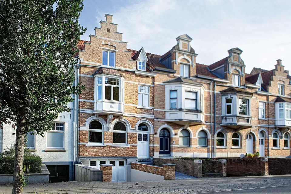 Verbouwing woning in de Brugse binnenstad door J.A.N plus Architecten